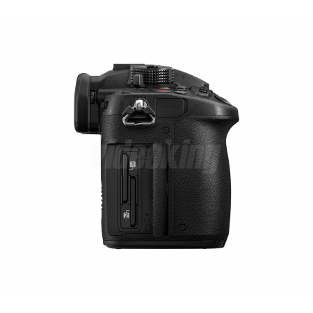 Panasonic GH5 Mark II-2